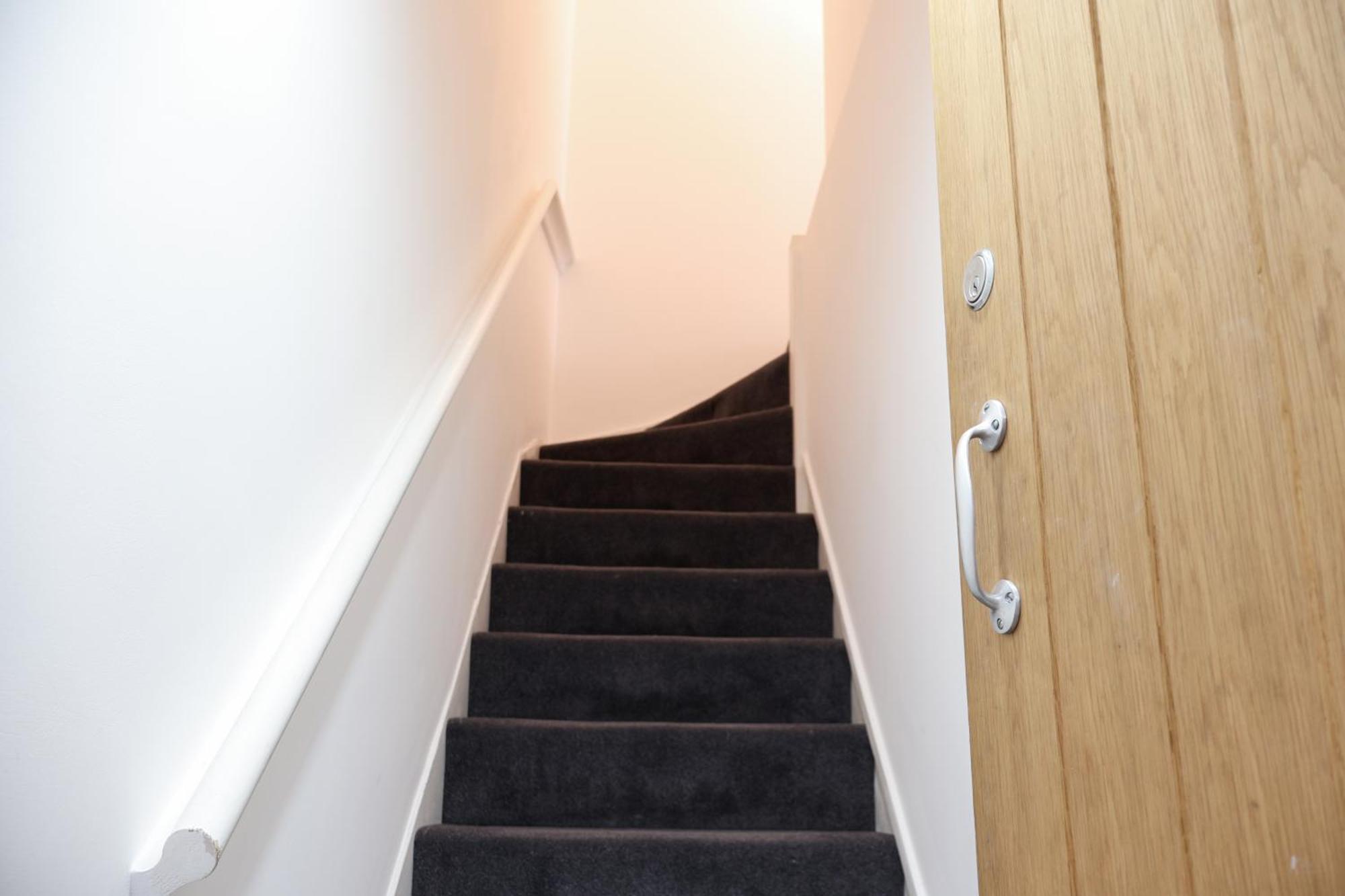 Cosy Flat In Near Independent Eateries